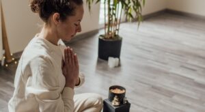 Pranic Healing: स्वस्थ तन मन का आधार प्राणिक हीलिंग